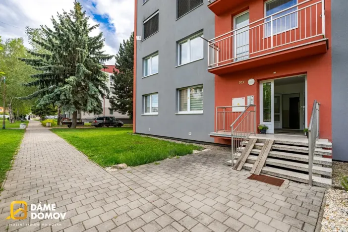 Prodej bytu 2+1, Uherský Ostroh - Ostrožské Předměstí, Sídliště, 54 m2