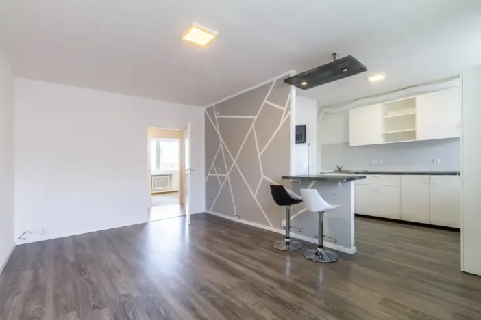 Pronájem bytu 3+kk, Praha - Prosek, Lovosická, 64 m2