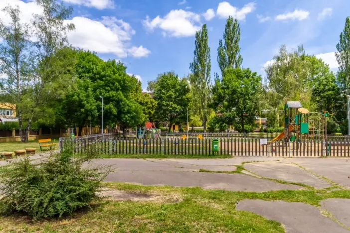 Pronájem bytu 3+kk, Praha - Prosek, Lovosická, 64 m2