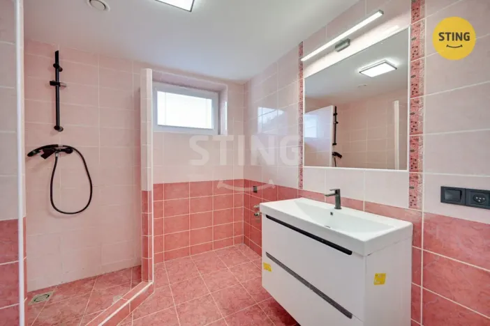 Prodej rodinného domu, Šardice, 168 m2