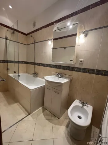 Pronájem bytu 2+1, Praha, Řehořova, 70 m2
