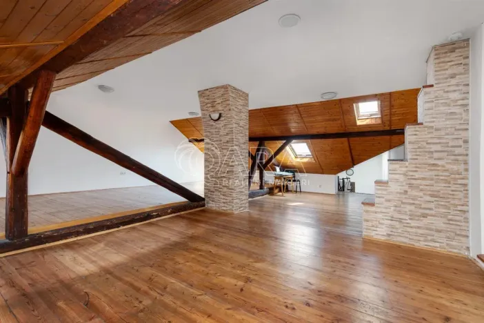 Prodej rodinného domu, Velvary, Pražská, 217 m2