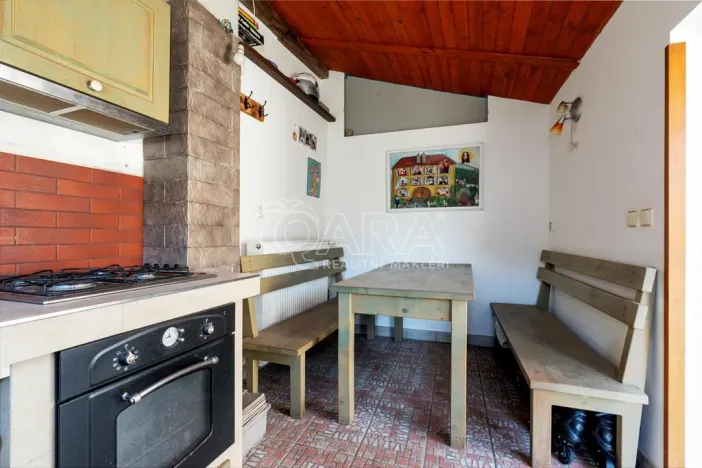 Prodej rodinného domu, Velvary, Pražská, 217 m2