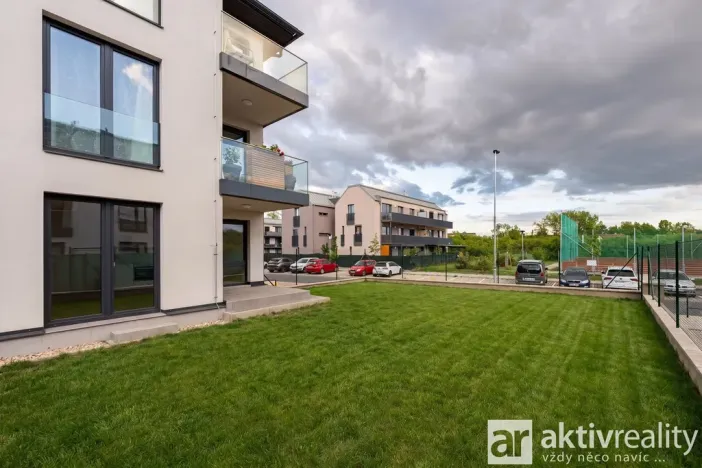 Pronájem bytu 1+kk, Přezletice, Pod Zahrady, 40 m2