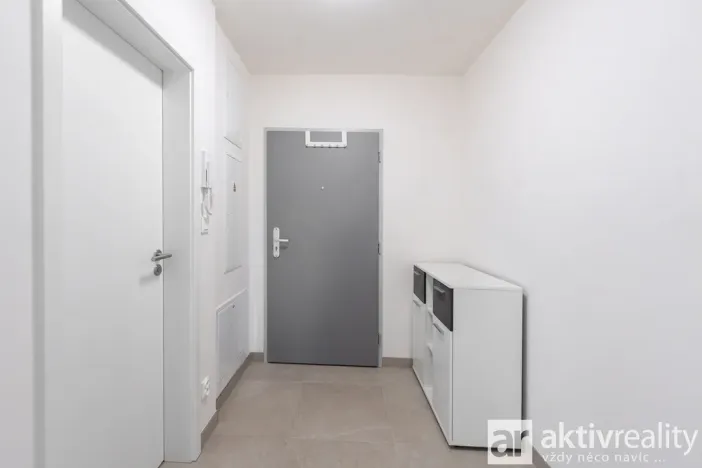 Pronájem bytu 1+kk, Přezletice, Pod Zahrady, 40 m2