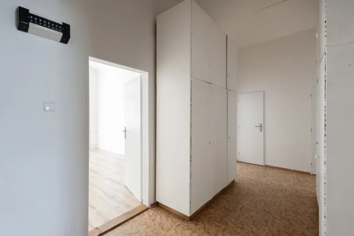 Pronájem bytu 3+1, Praha - Vinohrady, Šafaříkova, 90 m2