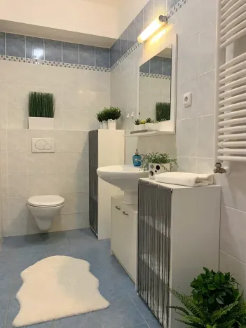 Pronájem bytu 2+kk, Praha - Vysočany, Na Harfě, 44 m2