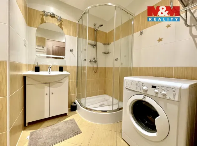 Pronájem bytu 1+1, Teplice, Alejní, 39 m2