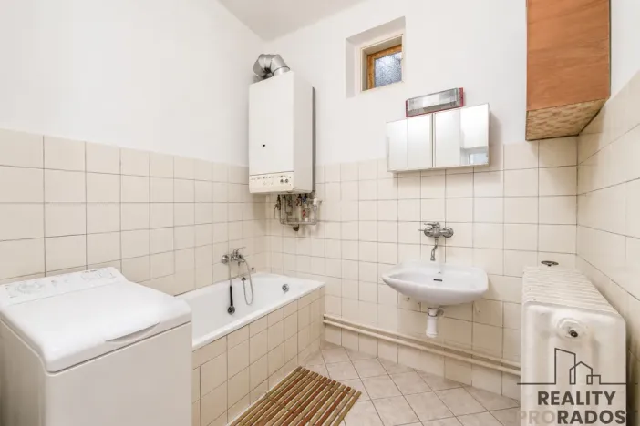 Prodej rodinného domu, Stojice, 82 m2