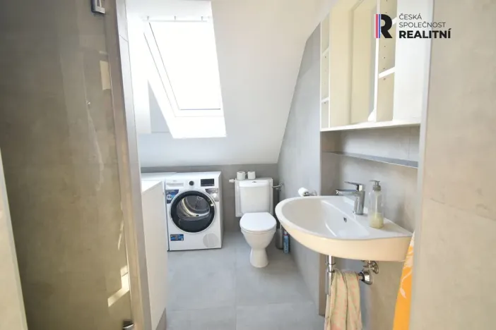 Pronájem bytu 3+1, Zlín - Příluky, Pod Mlýnem, 77 m2