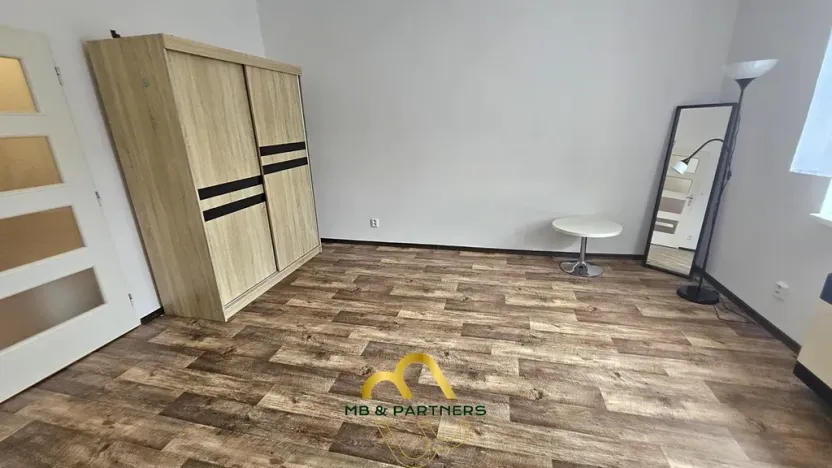 Pronájem bytu 2+kk, Praha - Michle, Adamovská, 42 m2