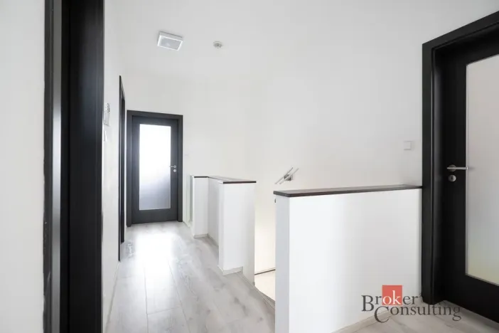 Pronájem rodinného domu, Praha - Dolní Měcholupy, Rothmayerova, 155 m2