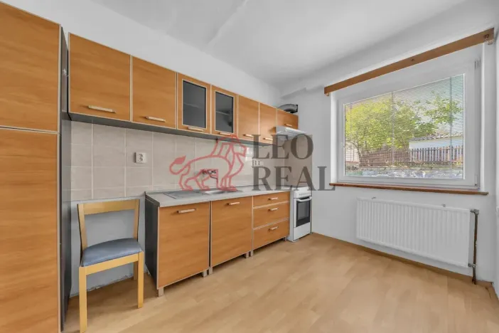 Prodej bytu 1+1, Nové Město nad Metují, Pod Výrovem, 42 m2