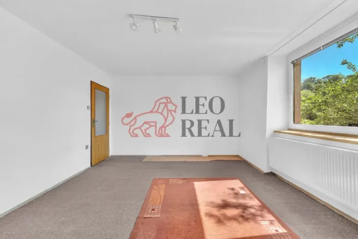 Prodej bytu 1+1, Nové Město nad Metují, Pod Výrovem, 42 m2