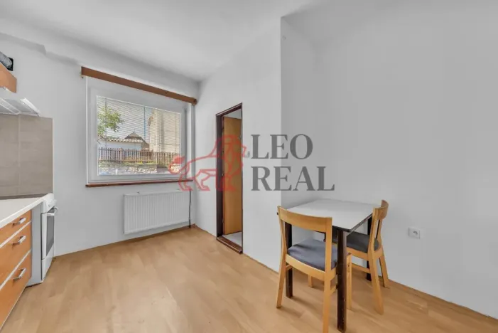 Prodej bytu 1+1, Nové Město nad Metují, Pod Výrovem, 42 m2