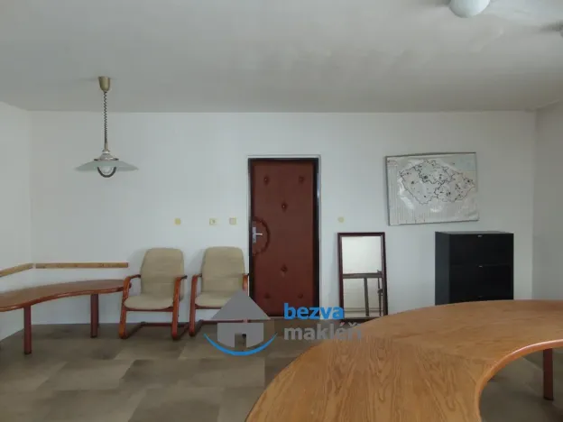 Pronájem kanceláře, Skuteč, Husova, 53 m2