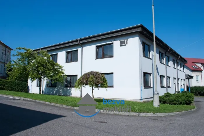 Pronájem kanceláře, Skuteč, Husova, 53 m2