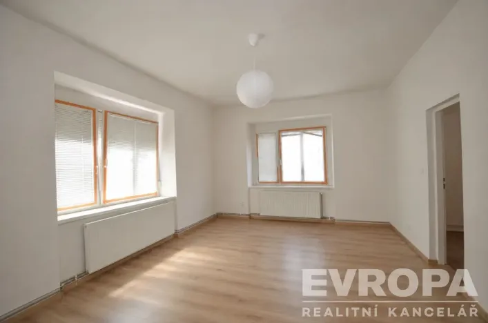 Pronájem bytu 2+1, Praha - Nusle, U Jedličkova ústavu, 56 m2