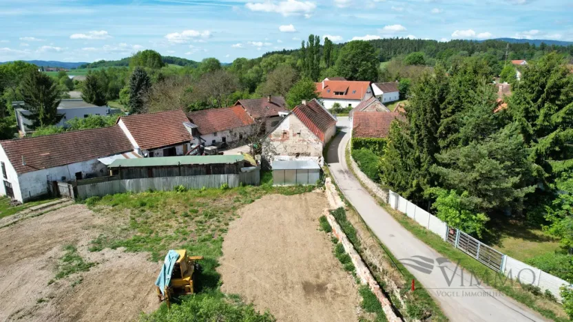 Prodej pozemku pro bydlení, Dolní Třebonín - Záluží, 1929 m2