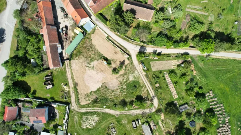 Prodej pozemku pro bydlení, Dolní Třebonín - Záluží, 1929 m2