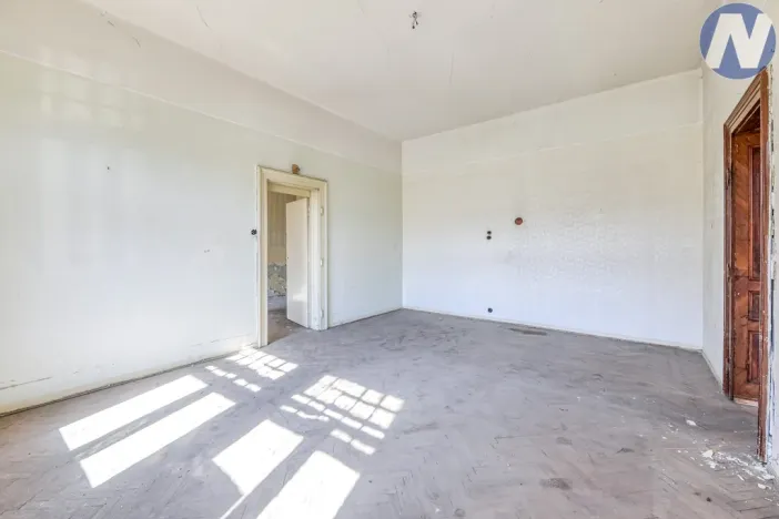 Prodej komerční nemovitosti, Holoubkov, 812 m2