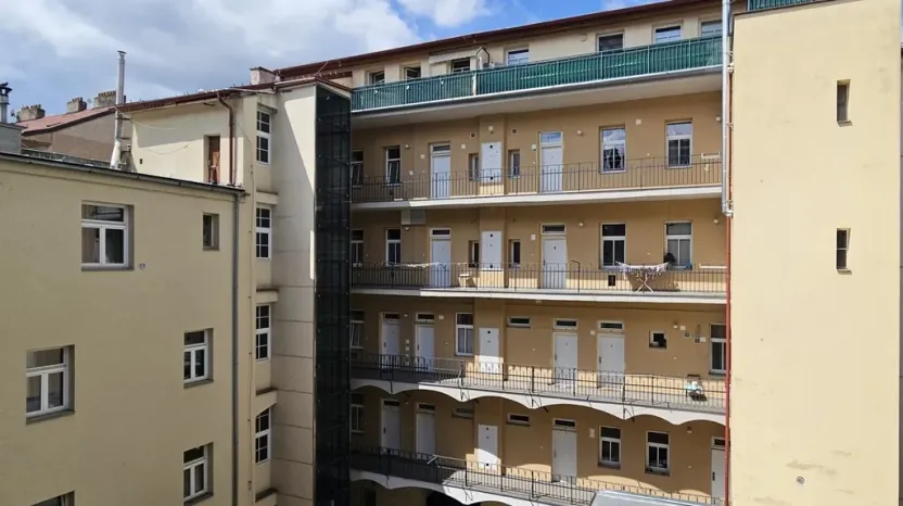 Pronájem bytu 1+kk, Praha - Žižkov, Milíčova, 34 m2