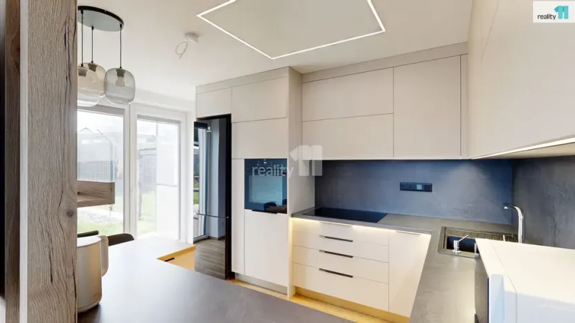 Prodej rodinného domu, Veleň, U Sluh, 150 m2