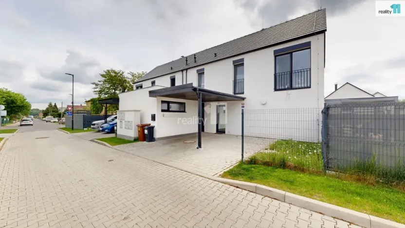 Prodej rodinného domu, Veleň, U Sluh, 150 m2