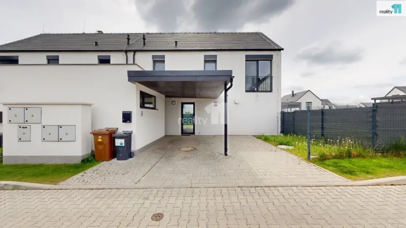 Prodej rodinného domu, Veleň, U Sluh, 150 m2