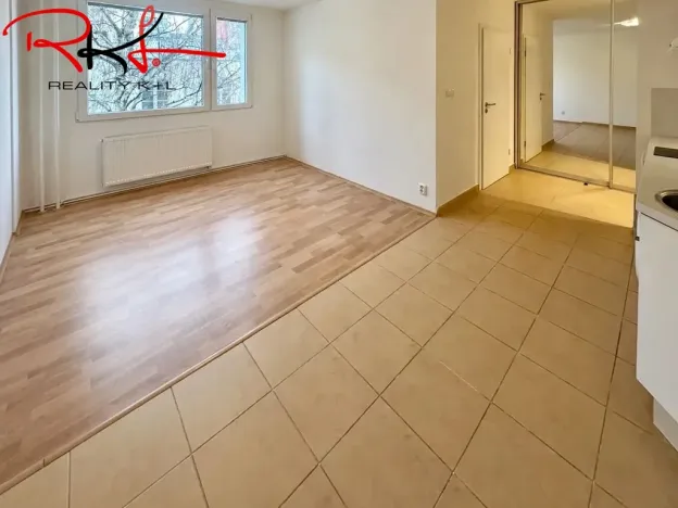 Pronájem bytu 2+kk, Praha, U měšťanského pivovaru, 33 m2