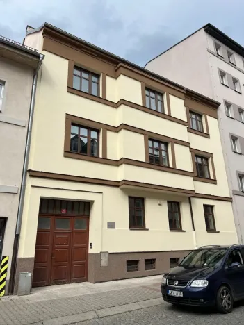 Pronájem kanceláře, Plzeň - Východní Předměstí, Houškova, 136 m2