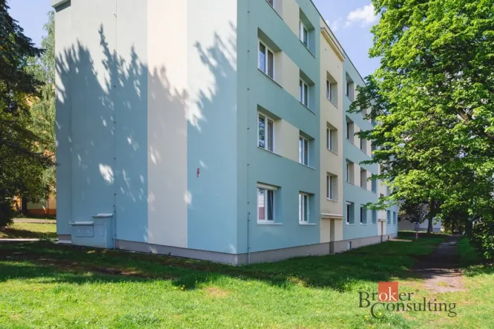 Prodej bytu 3+1, Holýšov, Pod Makovým vrchem, 67 m2