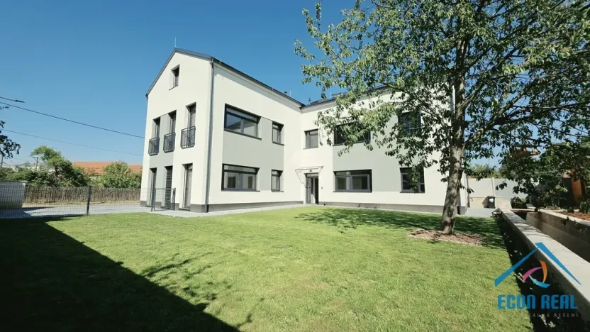 Pronájem kanceláře, Herink, U Kovárny, 92 m2