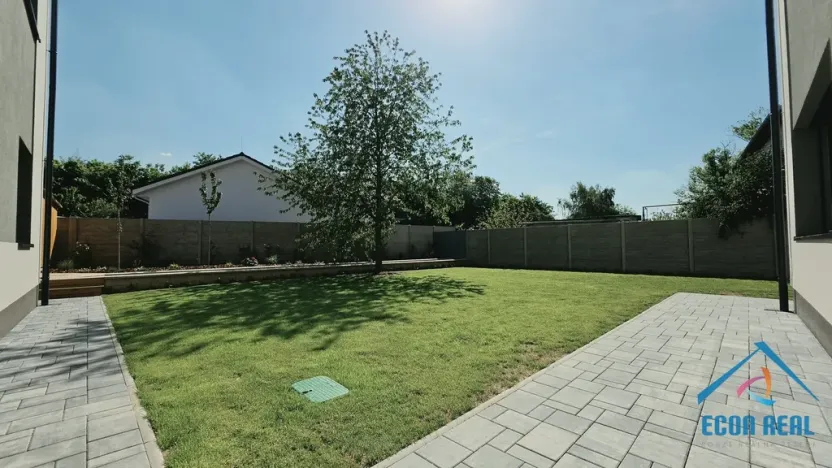 Pronájem kanceláře, Herink, U Kovárny, 92 m2