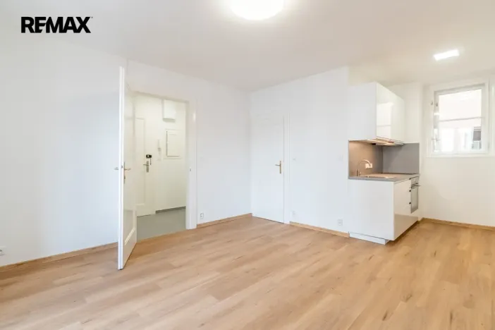 Prodej bytu 1+kk, Praha - Žižkov, Baranova, 34 m2