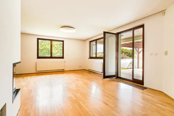 Prodej rodinného domu, Ohrobec, Krátká, 298 m2