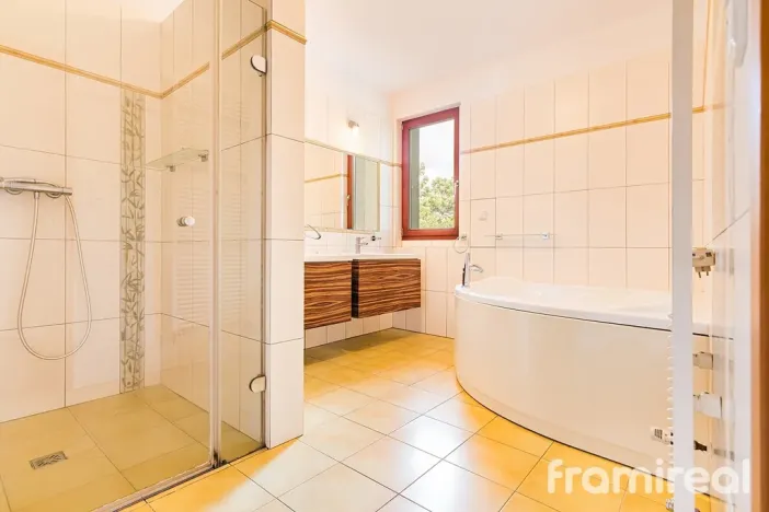 Prodej rodinného domu, Ohrobec, Krátká, 298 m2