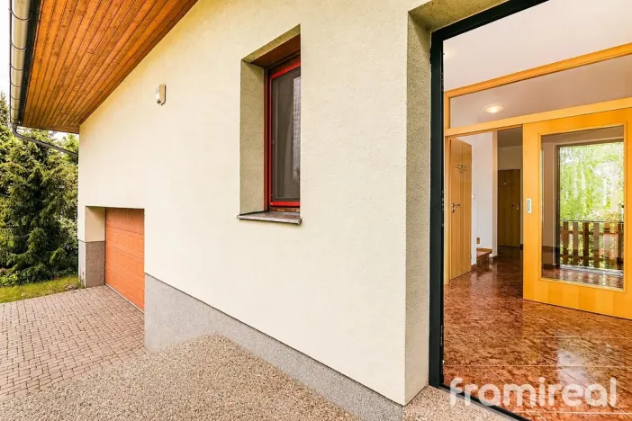 Prodej rodinného domu, Ohrobec, Krátká, 298 m2
