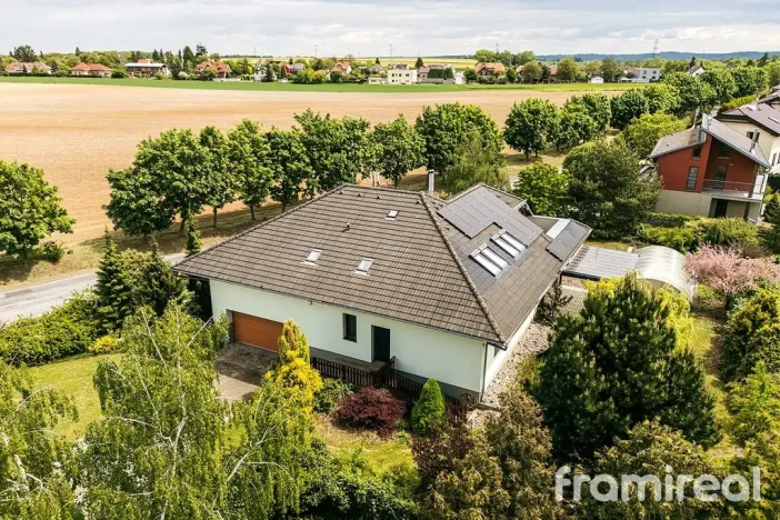 Prodej rodinného domu, Ohrobec, Krátká, 298 m2