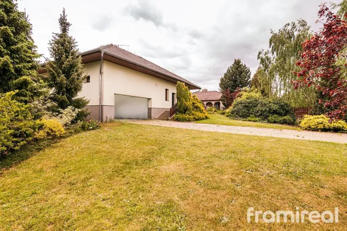 Prodej rodinného domu, Ohrobec, Krátká, 298 m2