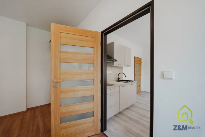Prodej bytu 1+1, Dalovice, Májová, 30 m2