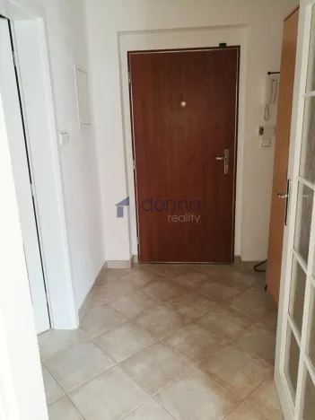Pronájem bytu 1+kk, Praha, Mattioliho, 37 m2
