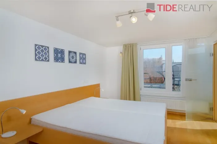 Pronájem bytu 4+kk, Praha - Vinohrady, U Havlíčkových sadů, 130 m2