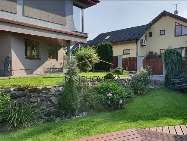 Prodej rodinného domu, Praha - Kolovraty, V Tehovičkách, 521 m2