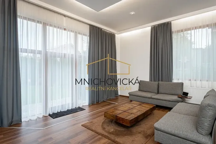 Prodej rodinného domu, Praha - Kolovraty, V Tehovičkách, 521 m2