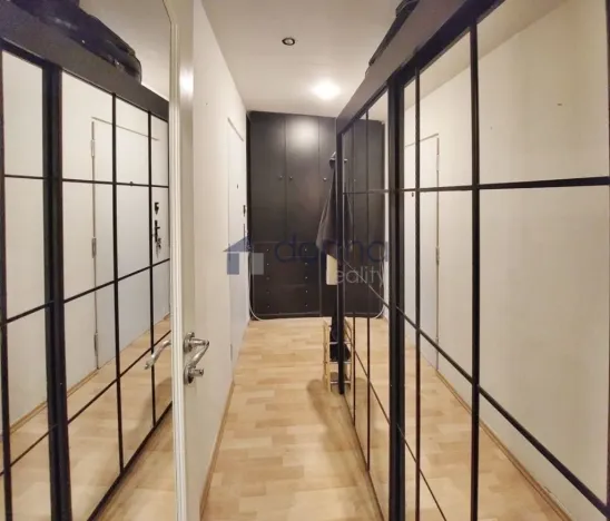 Pronájem bytu 1+kk, Praha, Hvězdova, 38 m2