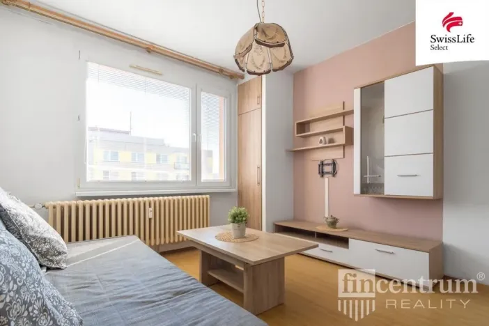 Pronájem bytu 2+kk, Pardubice, nábřeží Závodu míru, 42 m2