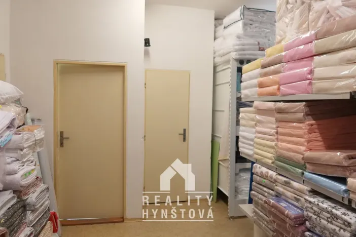 Pronájem obchodního prostoru, Blansko, Bezručova, 136 m2