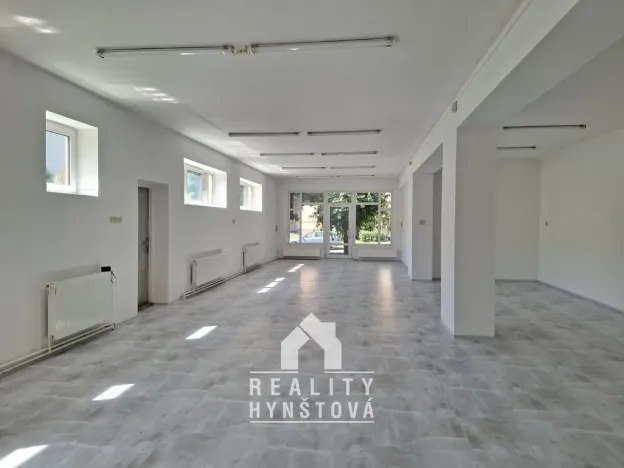 Pronájem obchodního prostoru, Blansko, Bezručova, 136 m2