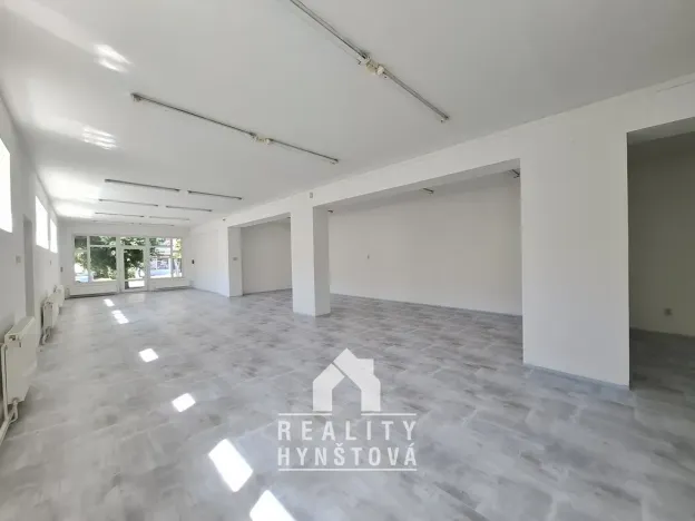 Pronájem obchodního prostoru, Blansko, Bezručova, 136 m2